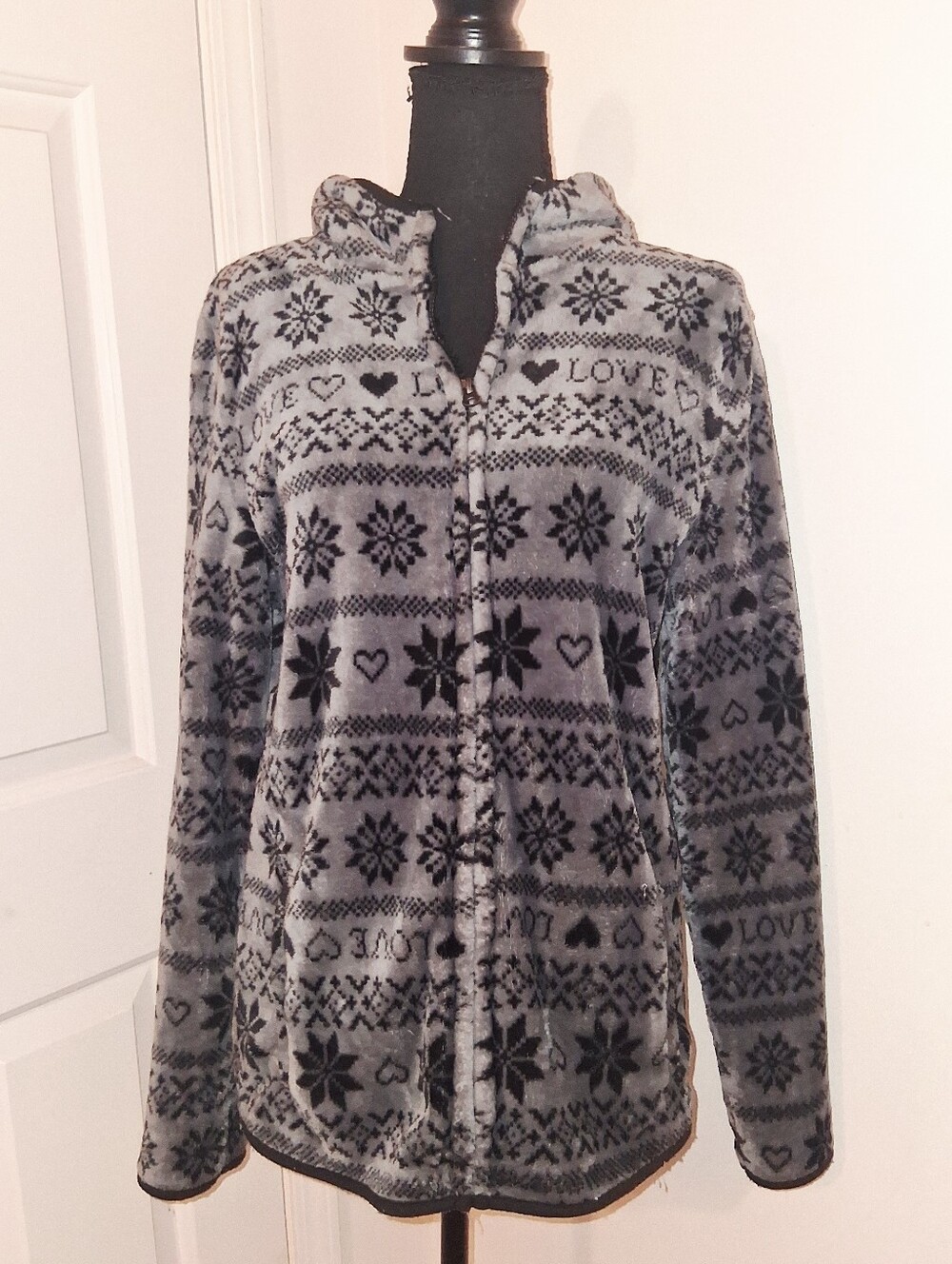 Cozy Gray Nordic Print Fleece Jacket